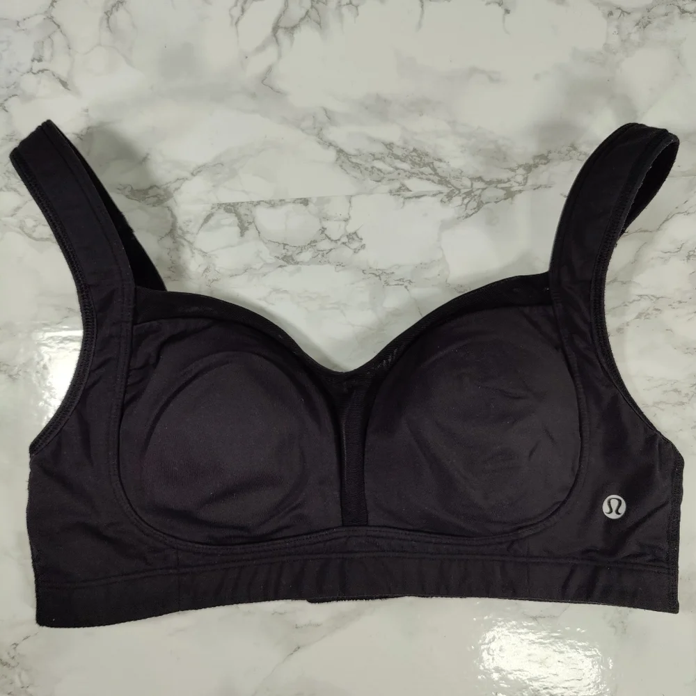 Lululemon Ta Ta Tamer II Black Sports Bra Size 32C - Picture 1 of 11